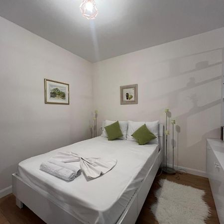 Dream Apartament Tirana Extérieur photo