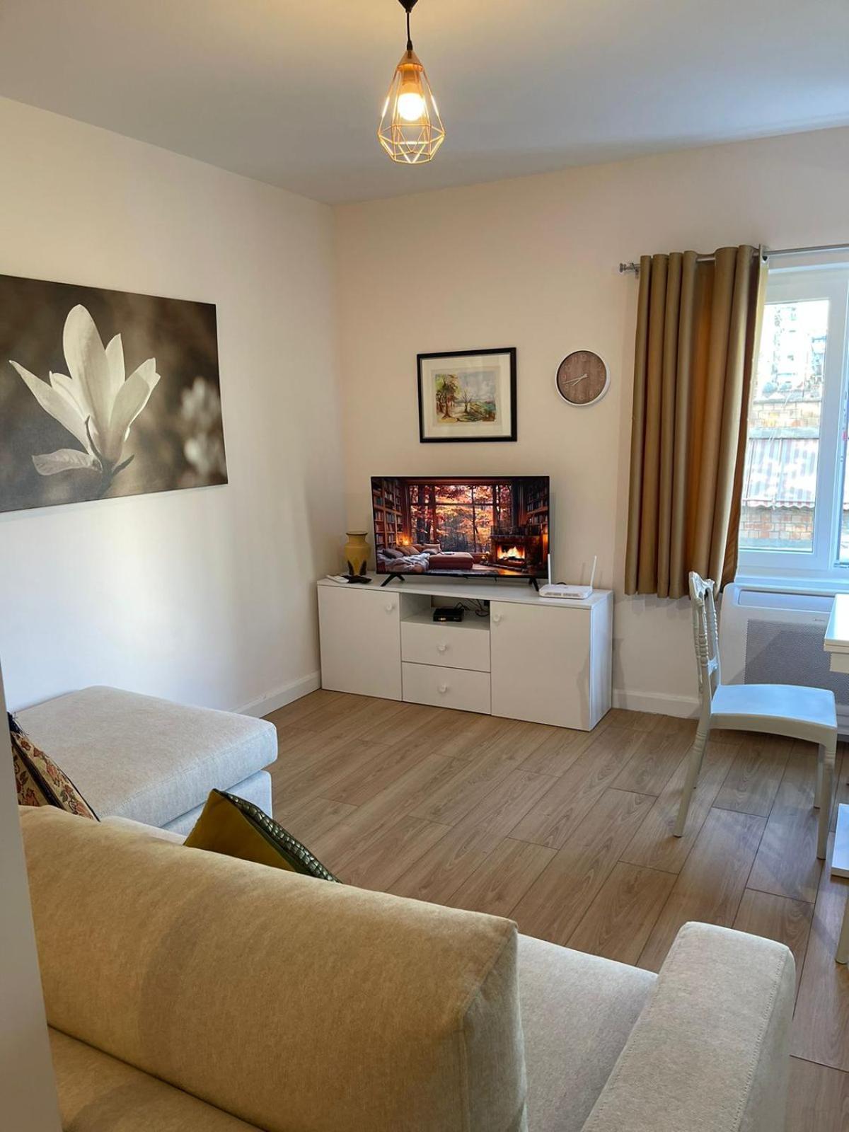 Dream Apartament Tirana Extérieur photo