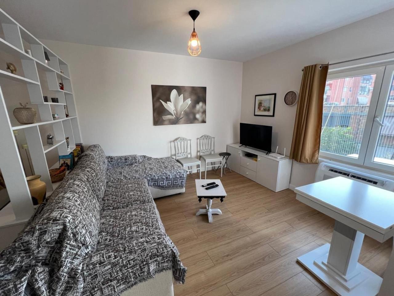 Dream Apartament Tirana Extérieur photo